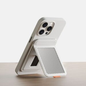 Magnetic card holder
